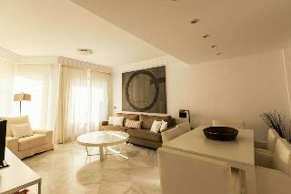 Apartamentos Fuente Aloha