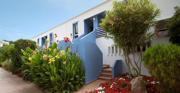 Apartamentos Galdana Gardens