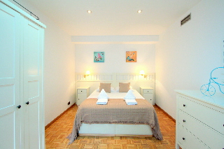 Apartamentos Gaudi Residence