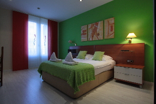 Apartamentos Gaudi Residence