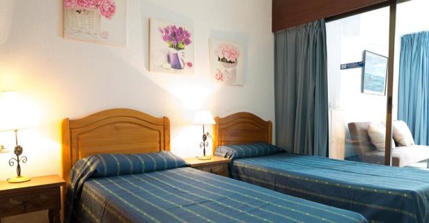 Apartamentos Gemelos 2-4