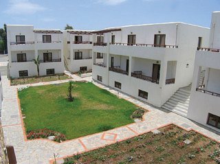 Apartamentos Geraniotis Beach