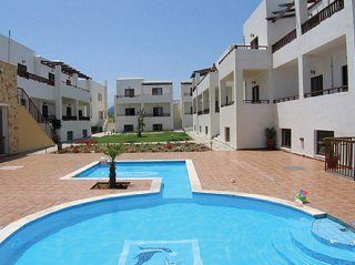 Apartamentos Geraniotis Beach