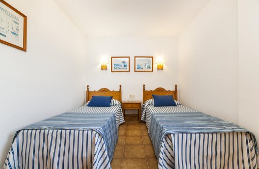 Apartamentos Globales Cala Viñas