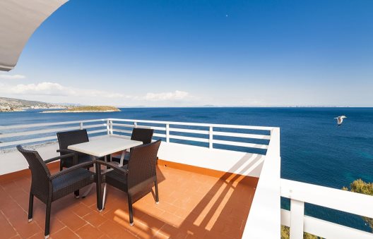 Apartamentos Globales Cala Viñas