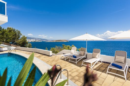 Apartamentos Globales Cala Viñas