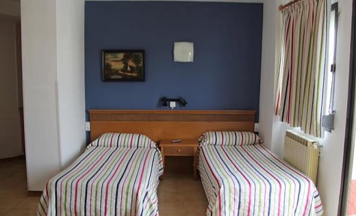 Apartamentos Gomila Park