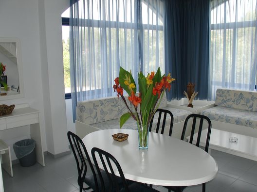 Apartamentos Govino Bay