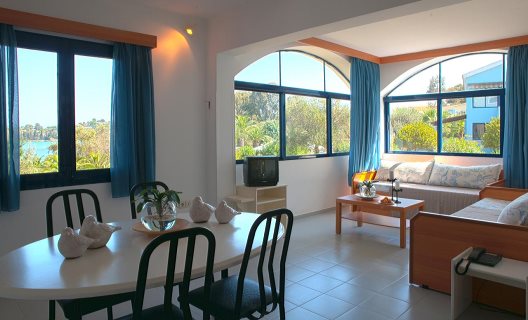 Apartamentos Govino Bay