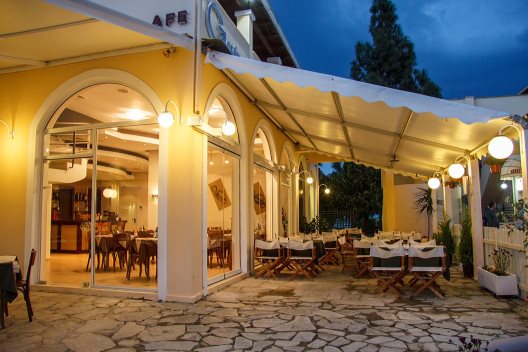 Apartamentos Govino Bay