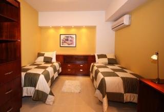 Apartamentos Grand Bay Tower