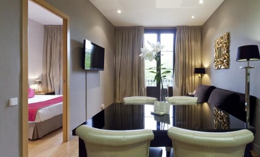 Apartamentos Grandom Suites
