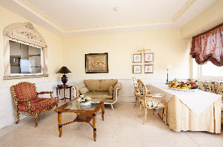 Apartamentos Guadalpin Boutique
