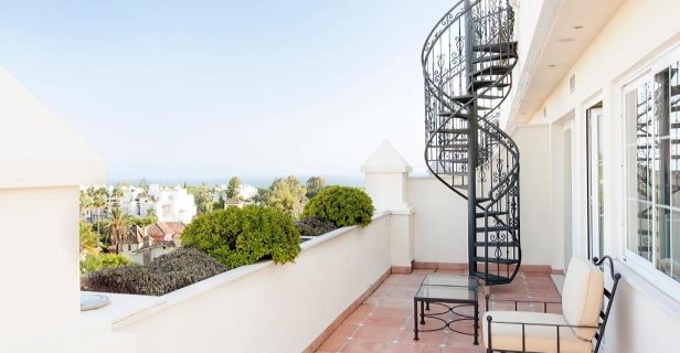 Apartamentos Guadalpin Boutique