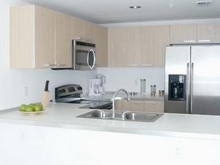 Apartamentos Habitat Miami-self-catering Condos