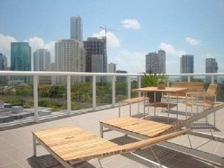 Apartamentos Habitat Miami-self-catering Condos