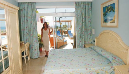 Apartamentos Holiday Club Amadores Beach Club