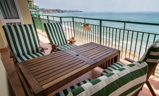 Apartamentos Holidays2fuengirola Carvajal Sea Side
