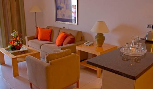 Apartamentos Hollywood Mirage Club