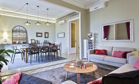 Apartamentos Home Around Exclusive