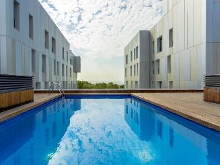 Apartamentos Homearound Rambla Suite & Pool