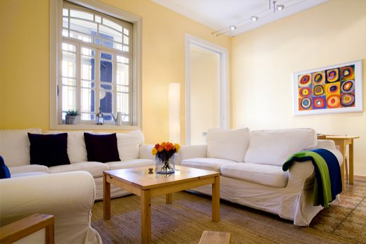 Apartamentos In Barcelona Sant Joan 4