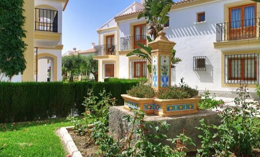 Apartamentos Infiniti Beach Resort