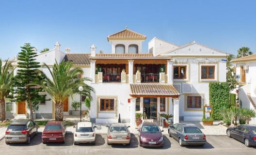 Apartamentos Infiniti Beach Resort