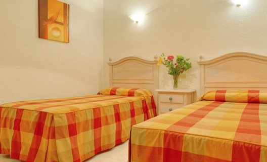 Apartamentos Infiniti Beach Resort