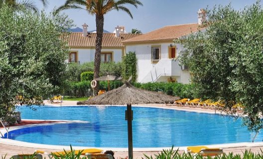 Apartamentos Infiniti Beach Resort