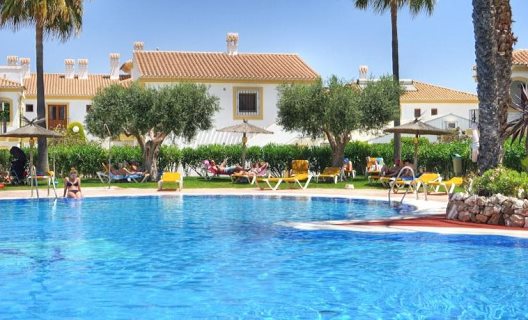 Apartamentos Infiniti Beach Resort