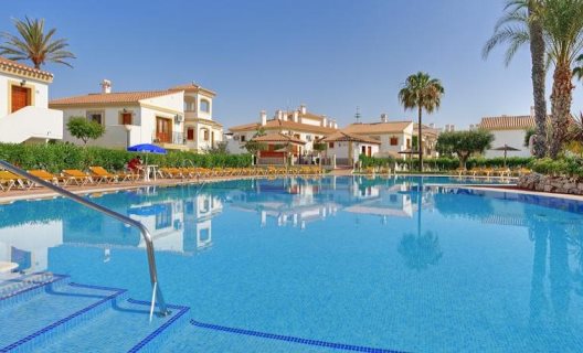 Apartamentos Infiniti Beach Resort