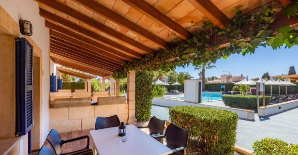 Apartamentos Iris