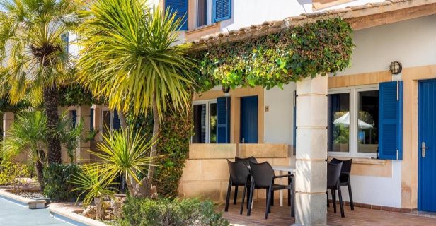 Apartamentos Iris
