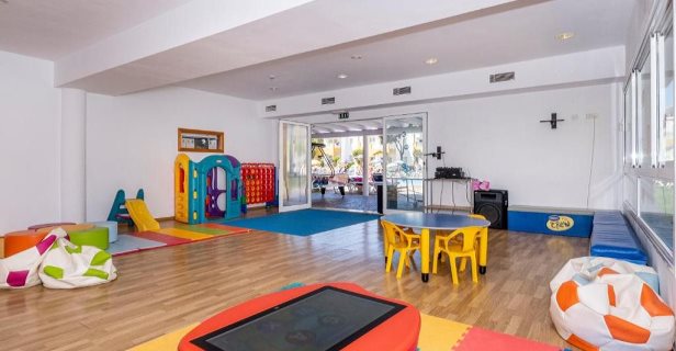 Apartamentos Isla Del Aire