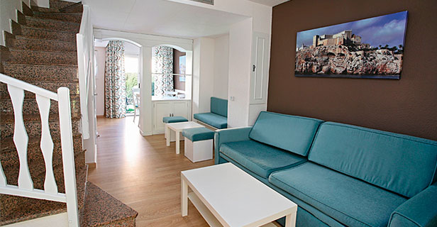Apartamentos Jardines Del Plaza