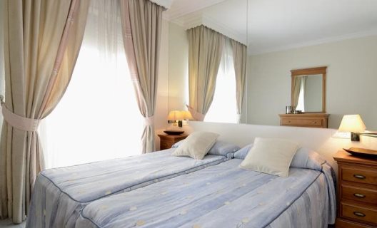 Apartamentos Jardines Del Puerto