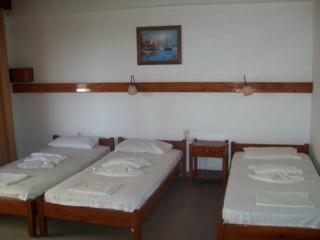Apartamentos Kato Stalos Beach