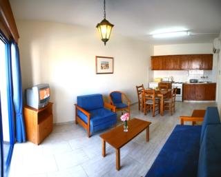 Apartamentos Kefalos Damon