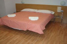Apartamentos Km1 Costanilla
