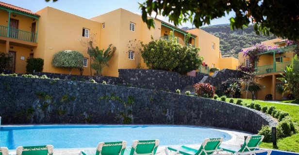 Apartamentos La Caleta