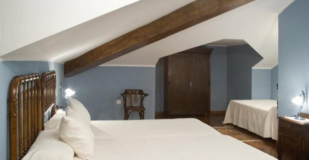 Apartamentos La Casona De La Roza
