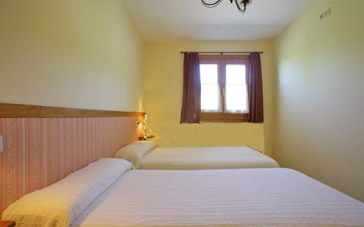 Apartamentos La Casona De Terienzu
