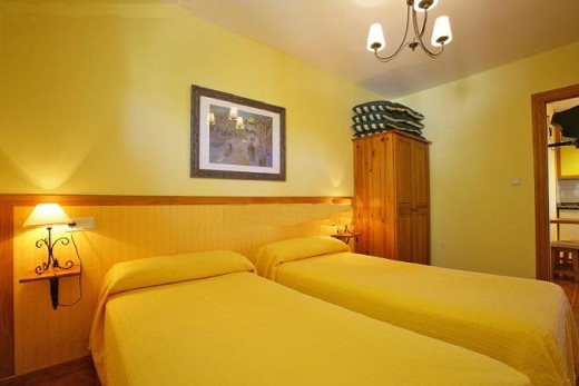 Apartamentos La Casona De Terienzu