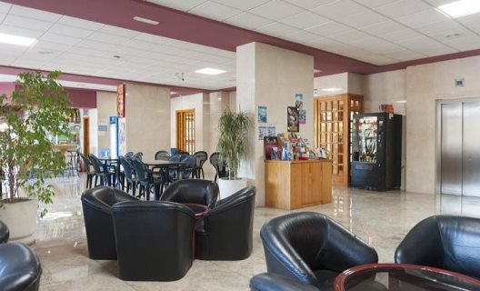 Apartamentos La Era Park