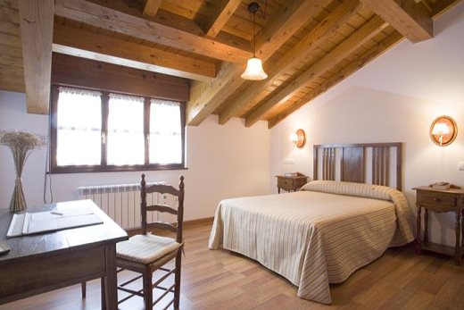 Apartamentos La Fonda De Bustio