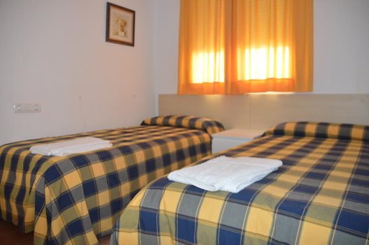 Apartamentos La Giralda