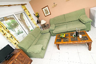 Apartamentos La Racona