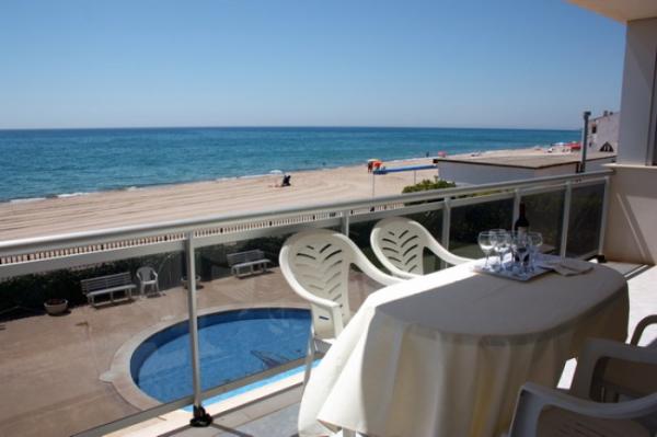 Apartamentos La Riviera