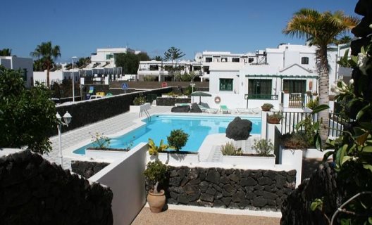 Apartamentos Las Acacias